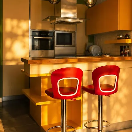 5 Min From The With Sea View & Free Parking *