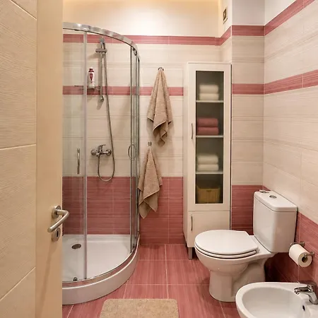 5 Min From The With Sea View & Free Parking Appartamento Sarandë